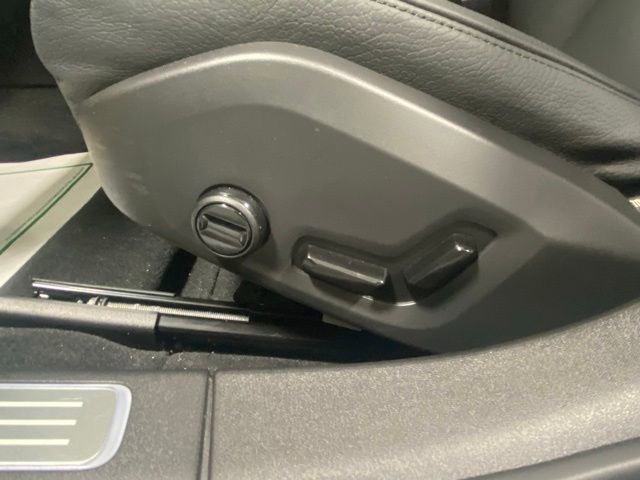 Certified 2025 Volvo S90 B6 Plus image 11