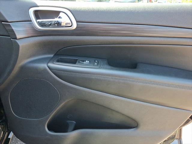 Certified 2020 Jeep Grand Cherokee Altitude image 10