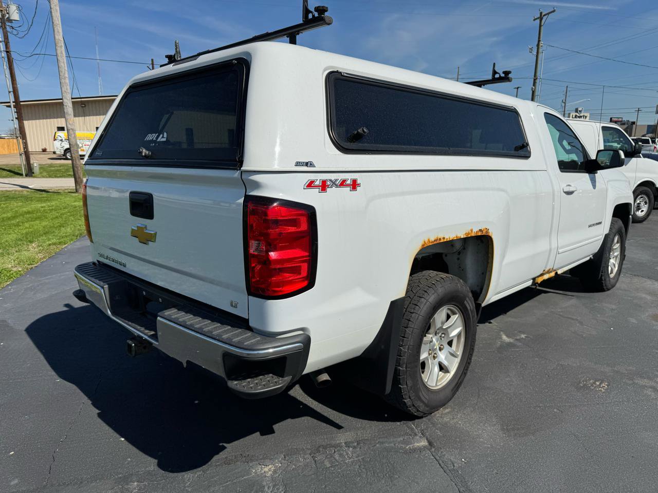 Used 2017 Chevrolet Silverado 1500 LT w/ Trailering Package AWD/4WD image 4