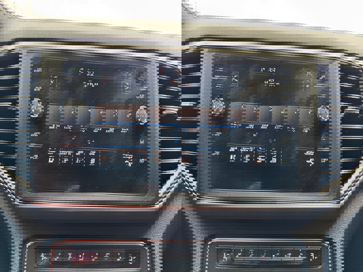 Used 2021 Volkswagen Atlas SE image 21