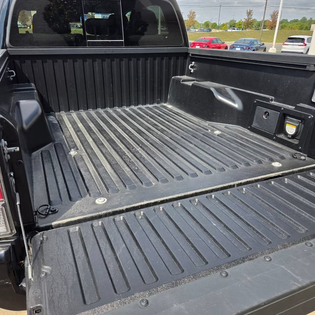 Used 2023 Toyota Tacoma TRD Sport AWD/4WD image 14