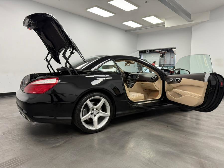 Used 2013 Mercedes-Benz SL 550 image 49