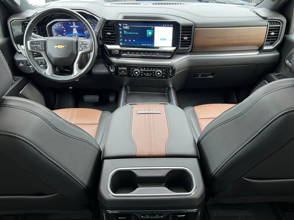 Used 2024 Chevrolet Silverado 3500 High Country w/ High Country Premium Package image 24
