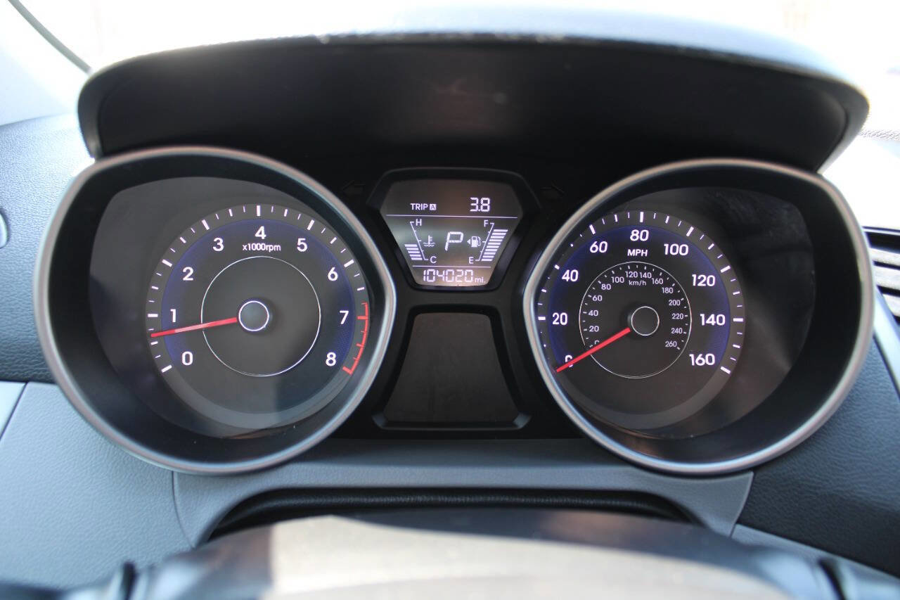 Used 2016 Hyundai Elantra SE image 36