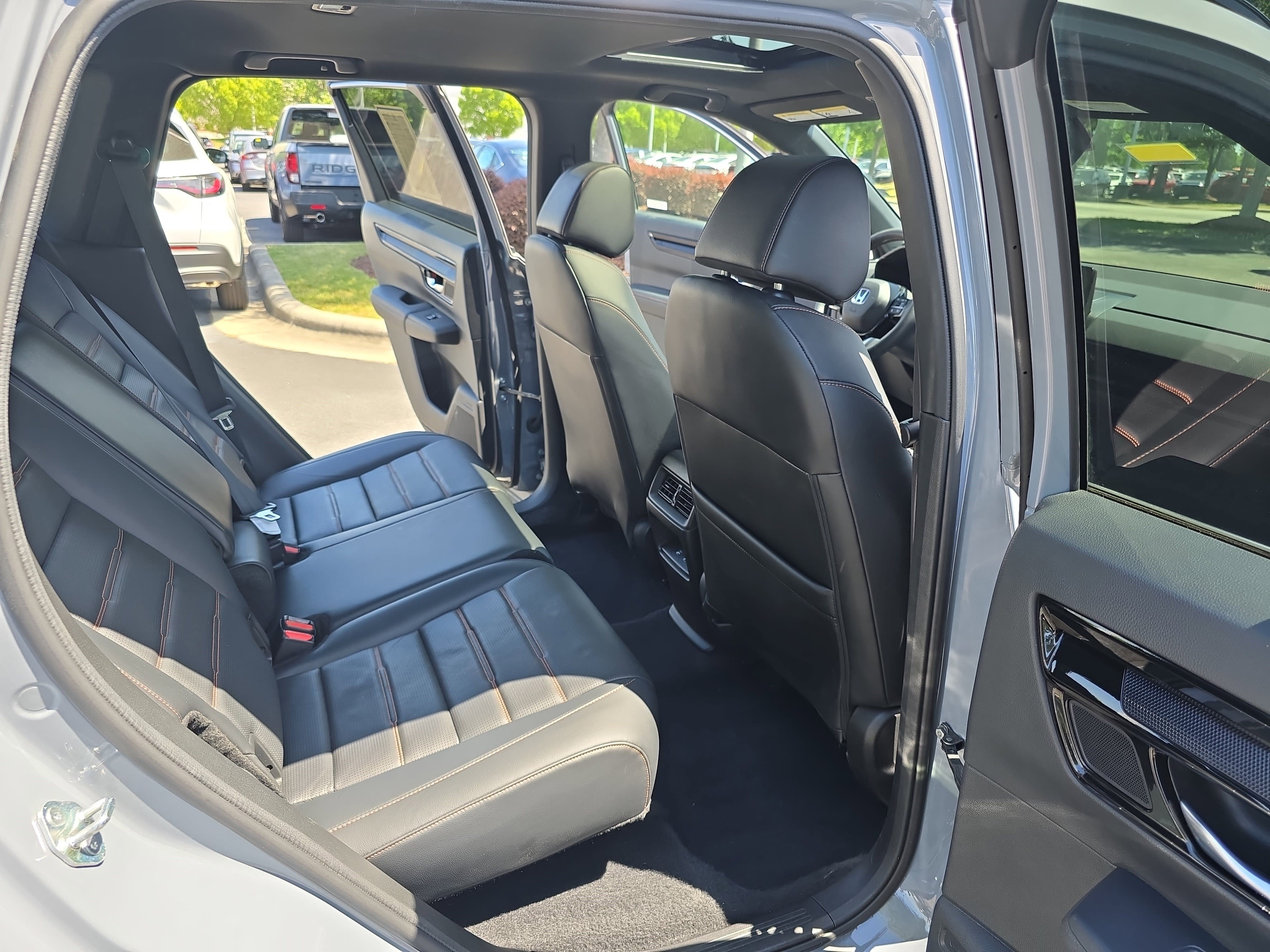 Used 2023 Honda CR-V Sport Touring image 11