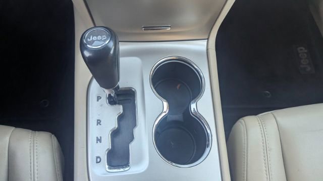 Used 2011 Jeep Grand Cherokee Limited image 37