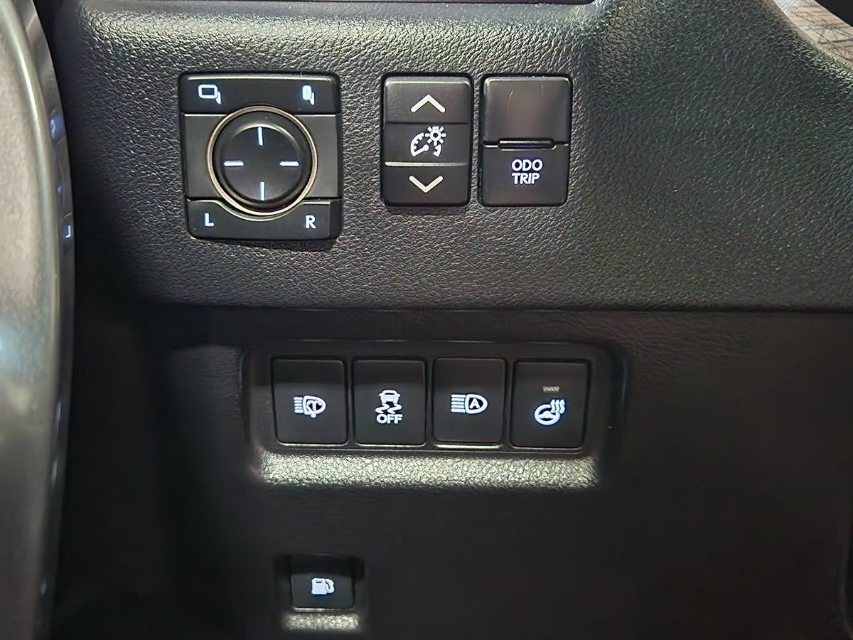 Used 2022 Lexus GX 460 w/ Black Line Special Edition AWD/4WD image 41