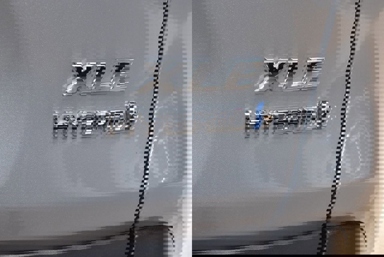 Used 2023 Toyota RAV4 XLE w/ Convenience Package AWD/4WD image 41