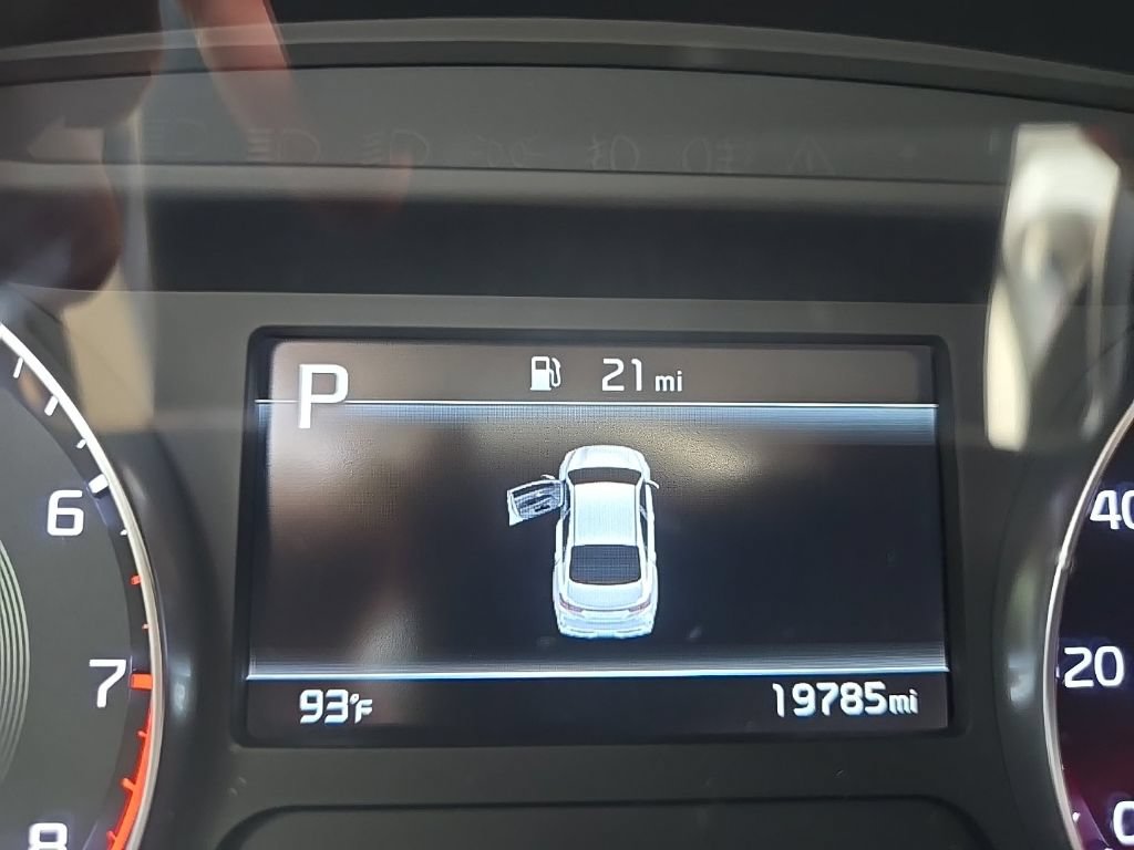 Certified 2023 Kia Forte LXS FWD image 17