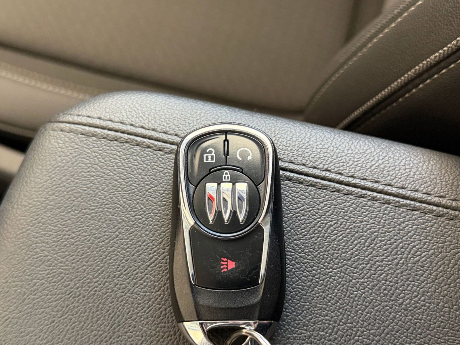 Used 2025 Buick Encore GX Preferred FWD image 23