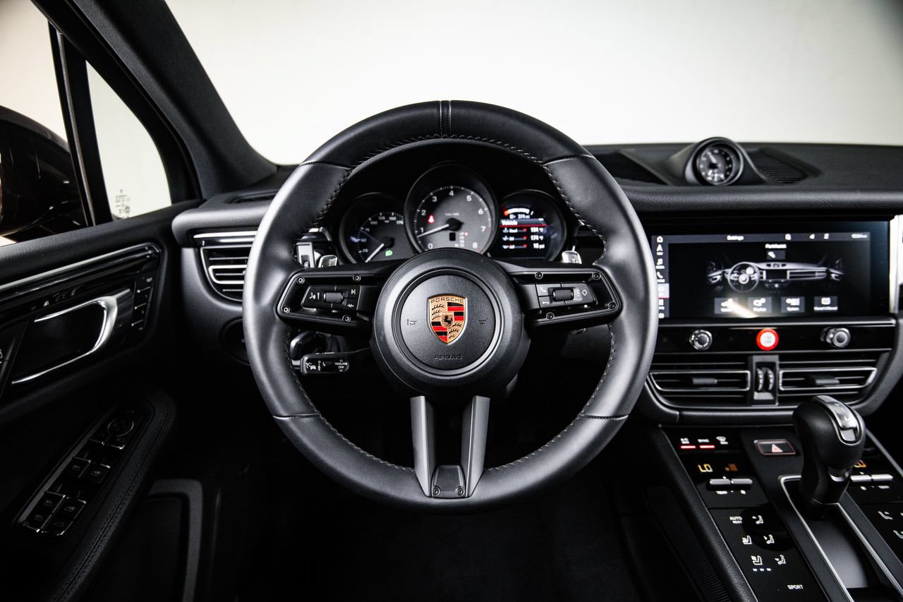 Certified 2026 Porsche Macan S AWD/4WD image 26