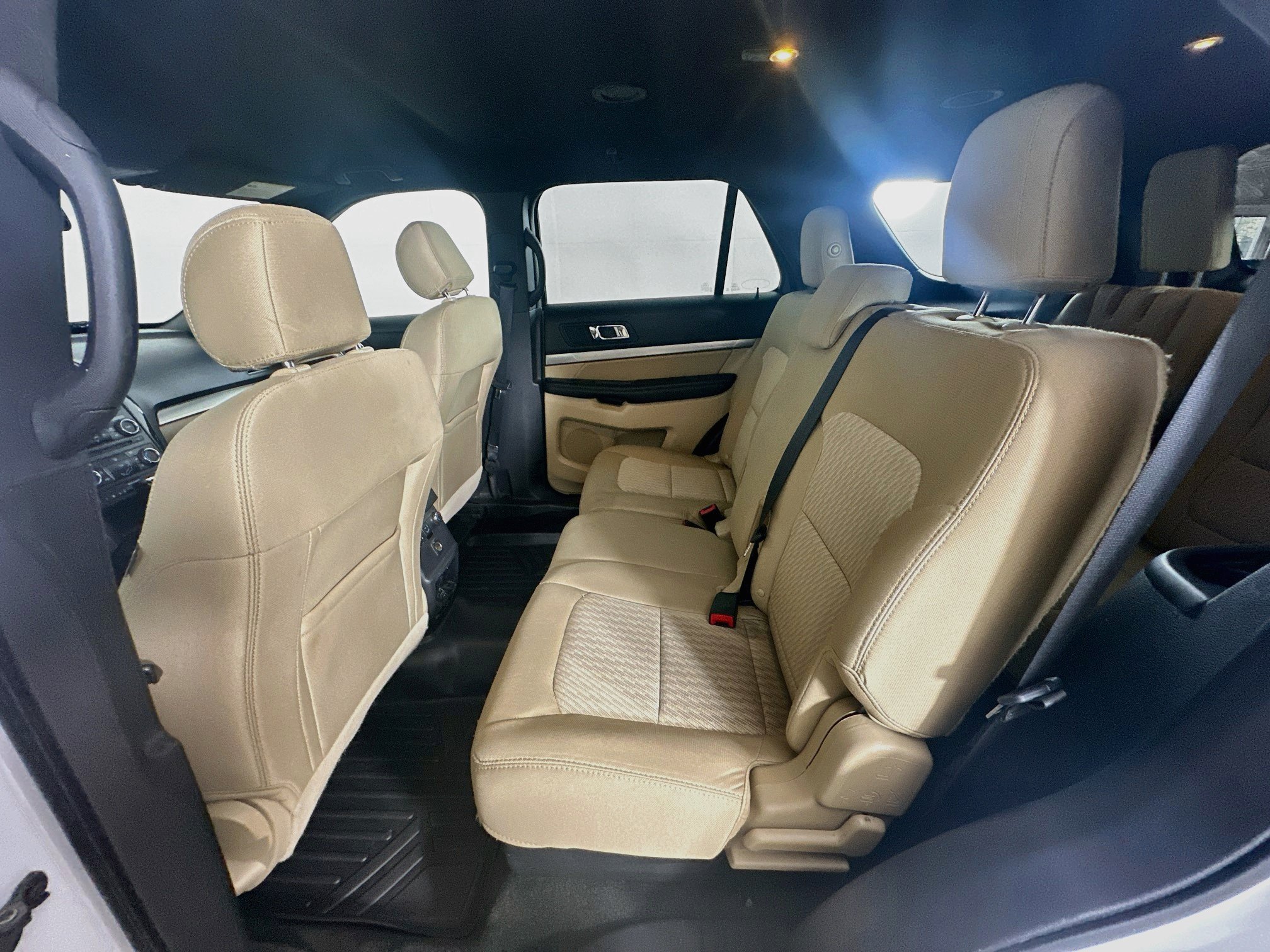 Used 2017 Ford Explorer FWD image 27