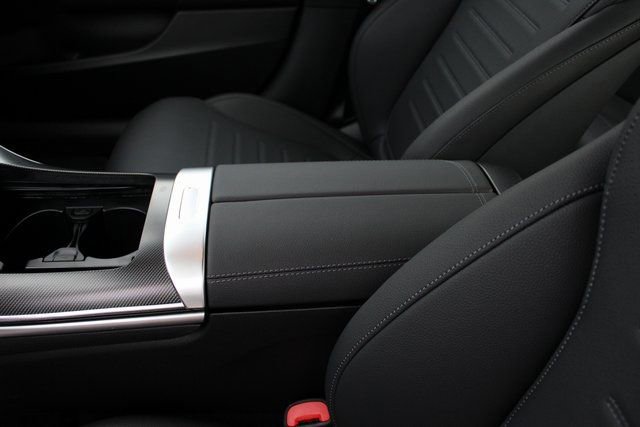 Used 2024 Mercedes-Benz C 300 4MATIC Sedan image 7