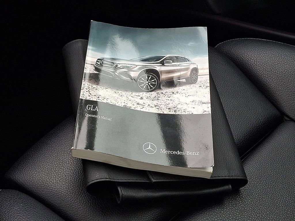 Used 2016 Mercedes-Benz GLA 250 4MATIC image 25