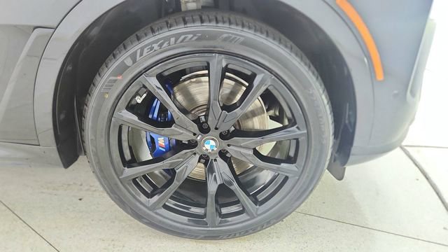 Used 2024 BMW X7 xDrive40i w/ M Sport Package image 65