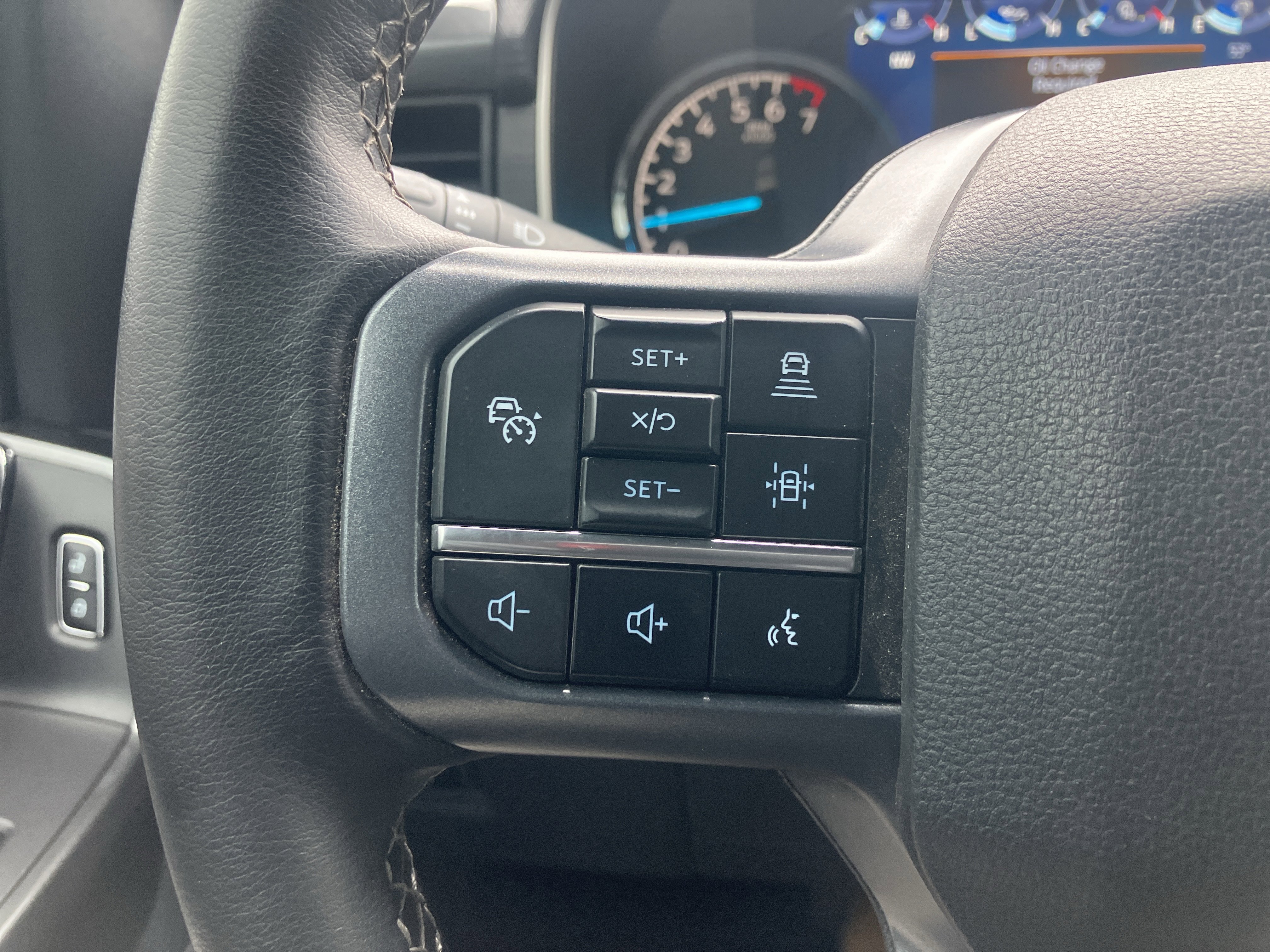 Used 2023 Ford F150 XLT w/ Equipment Group 302A High image 26