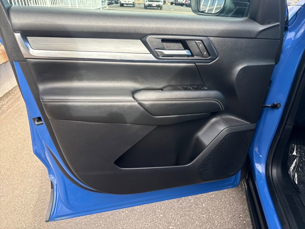 Used 2025 GMC Terrain Elevation image 10