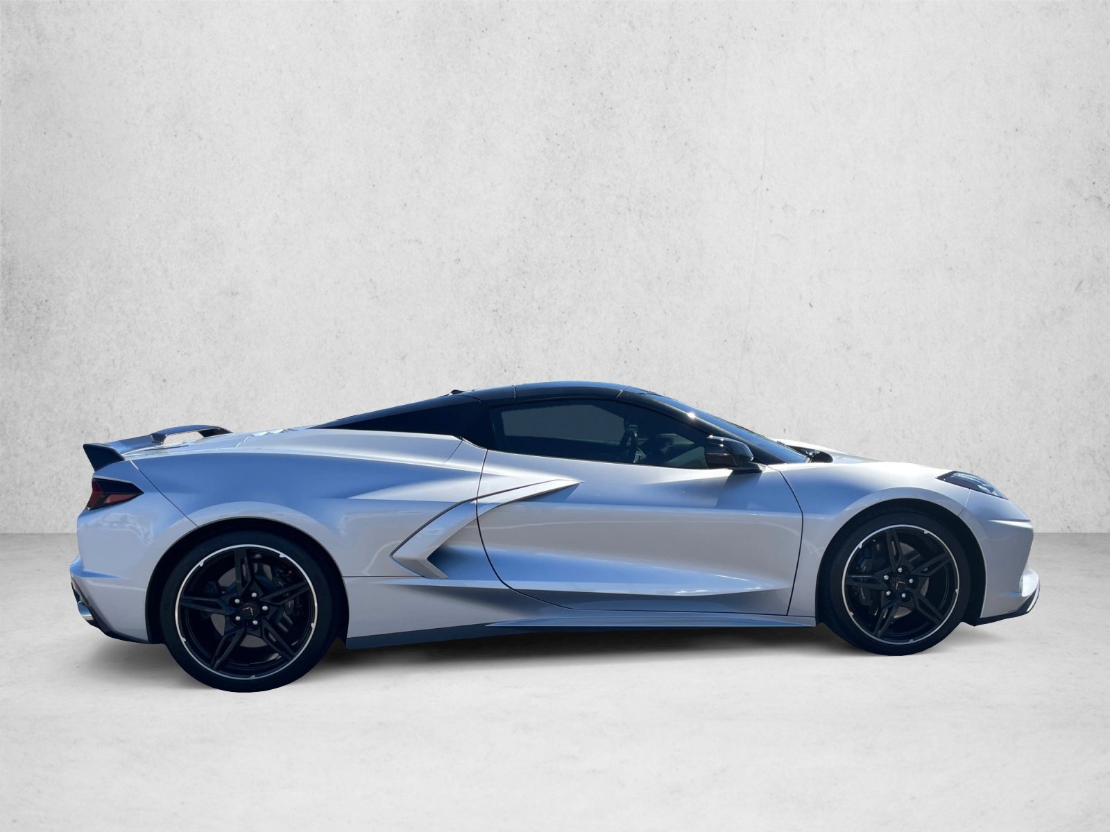 Used 2020 Chevrolet Corvette Stingray Premium Conv w/ 3LT Preferred Equipment Group RWD image 4