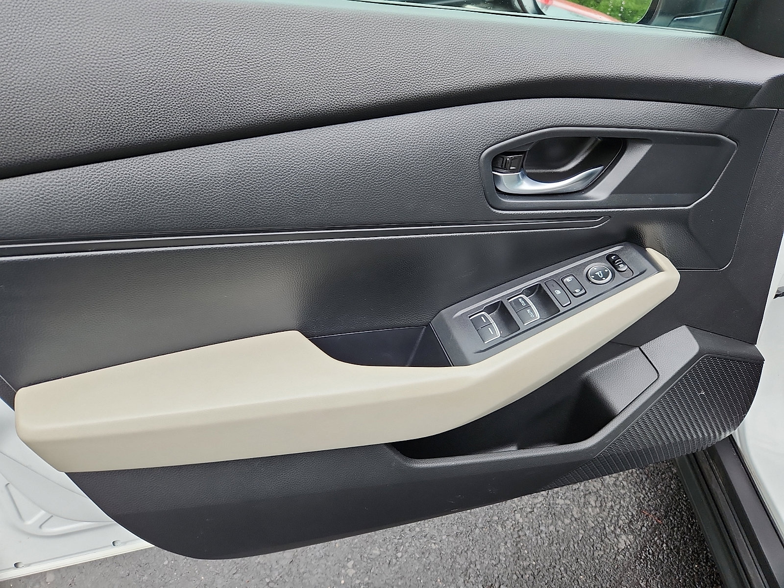 Used 2023 Honda Accord LX image 12