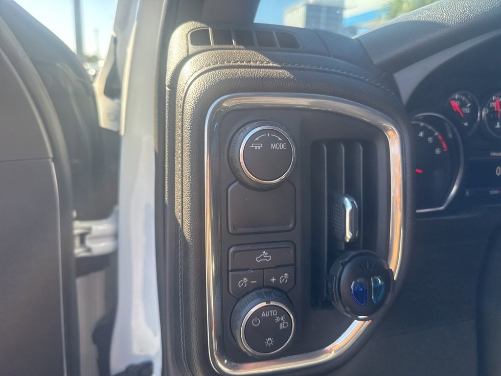 Used 2020 Chevrolet Silverado 1500 LT w/ All-Star Edition image 18