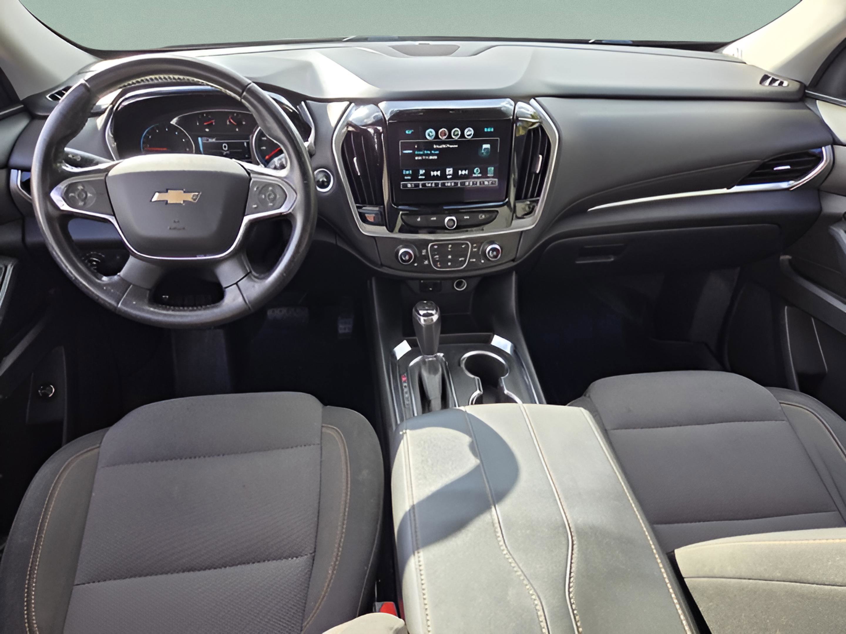 Used 2018 Chevrolet Traverse LT FWD image 12