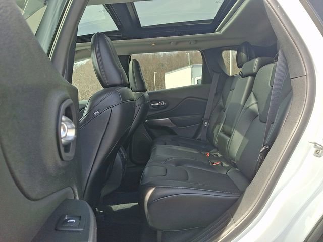 Used 2022 Jeep Cherokee Limited image 10