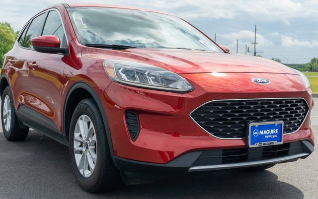 Used 2020 Ford Escape SE image 4