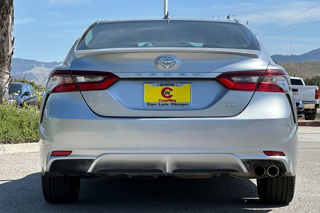 Used 2021 Toyota Camry SE FWD image 4