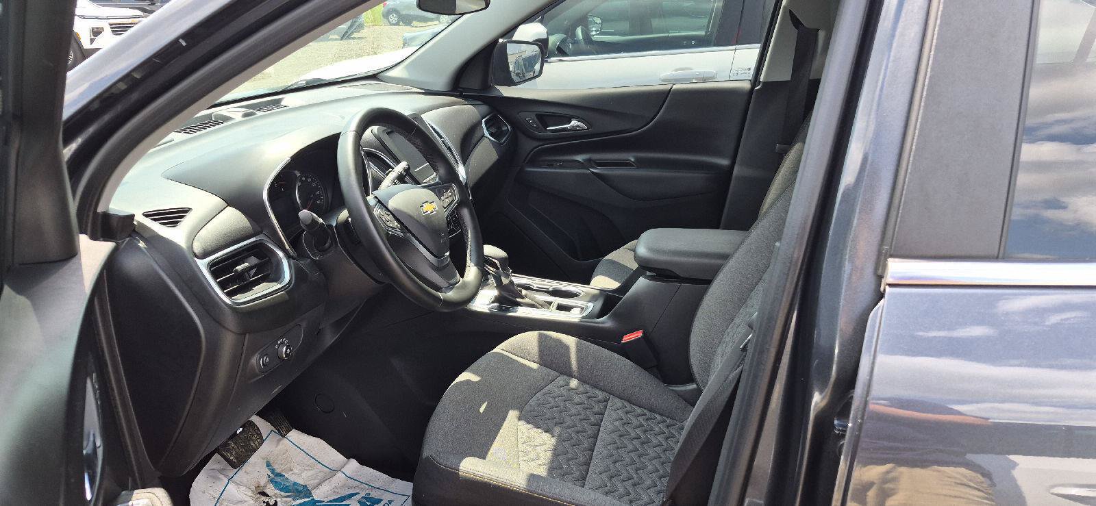 Used 2023 Chevrolet Equinox LT FWD image 6