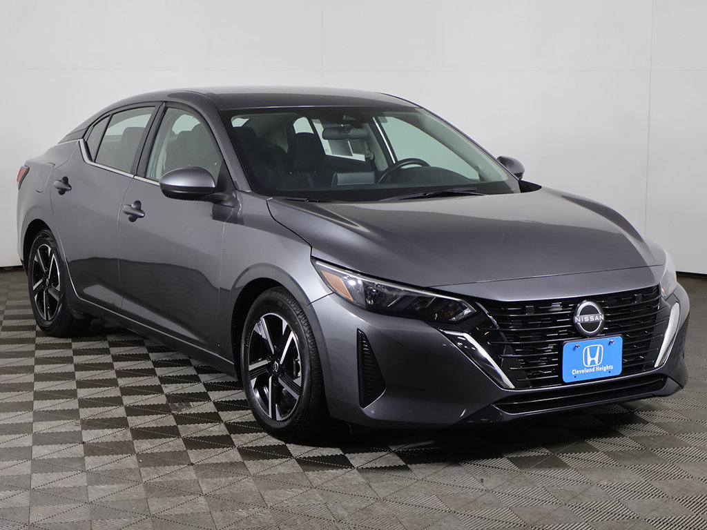Used 2025 Nissan Sentra SV FWD image 2