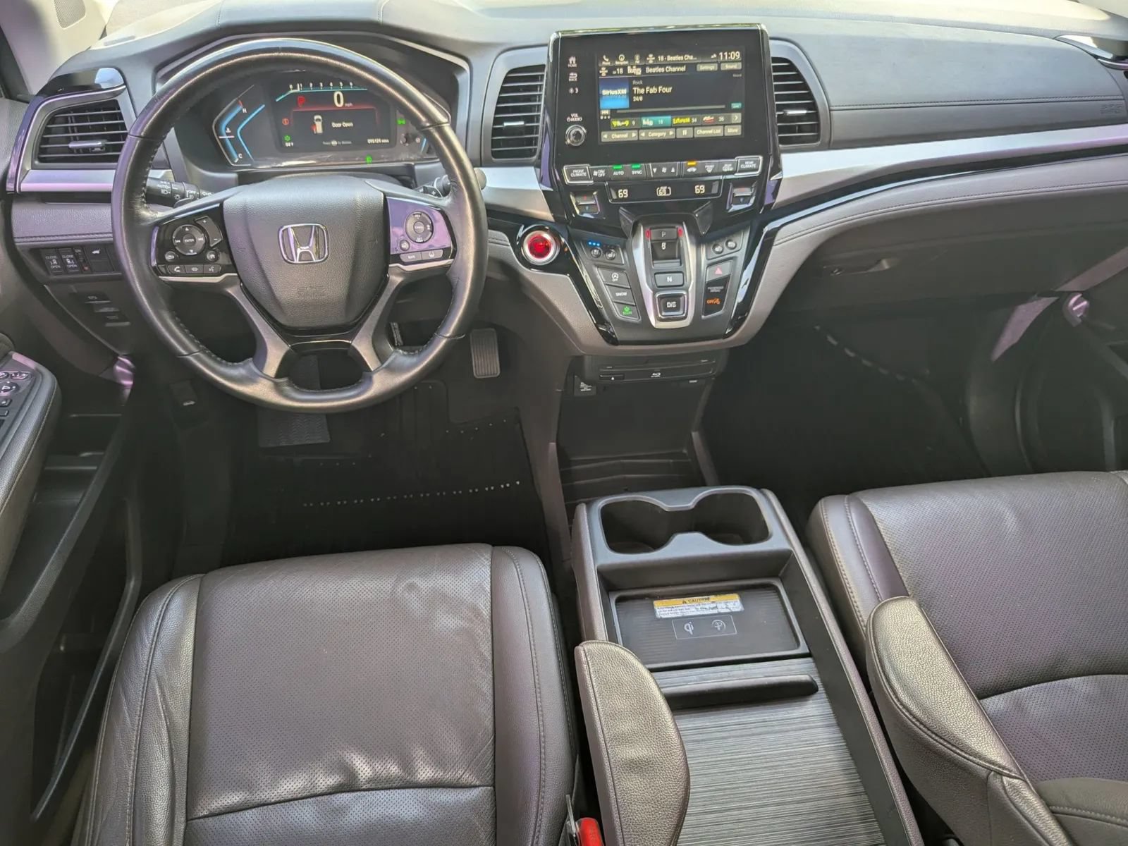 Used 2019 Honda Odyssey Elite image 18