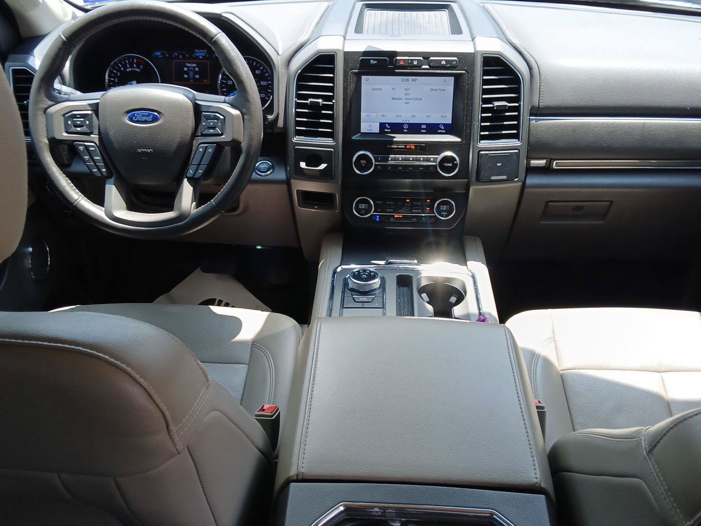 Used 2020 Ford Expedition XLT w/ Equipment Group 202A RWD image 26