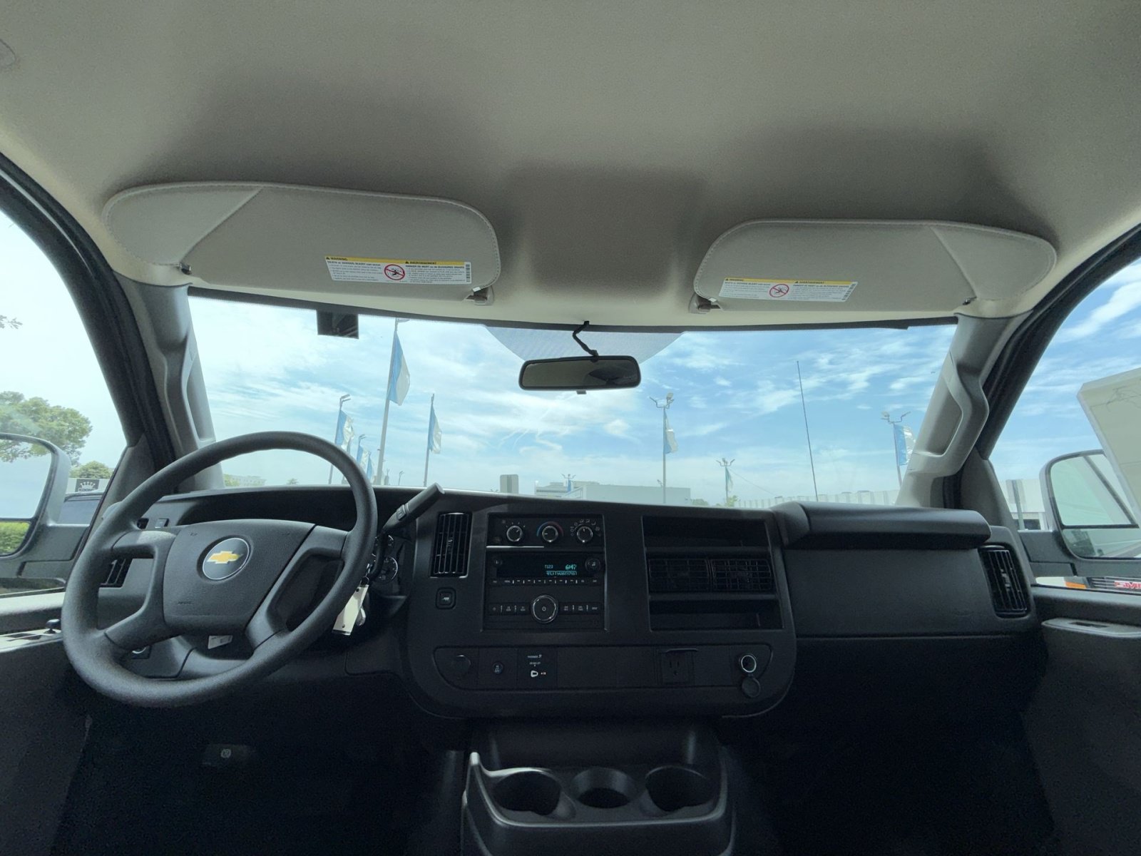 New 2026 Chevrolet Express 3500 Extended RWD image 21