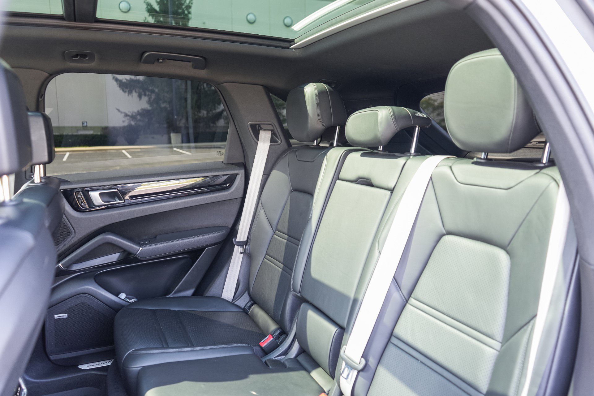 Used 2021 Porsche Cayenne S w/ Premium Package Plus AWD/4WD image 23