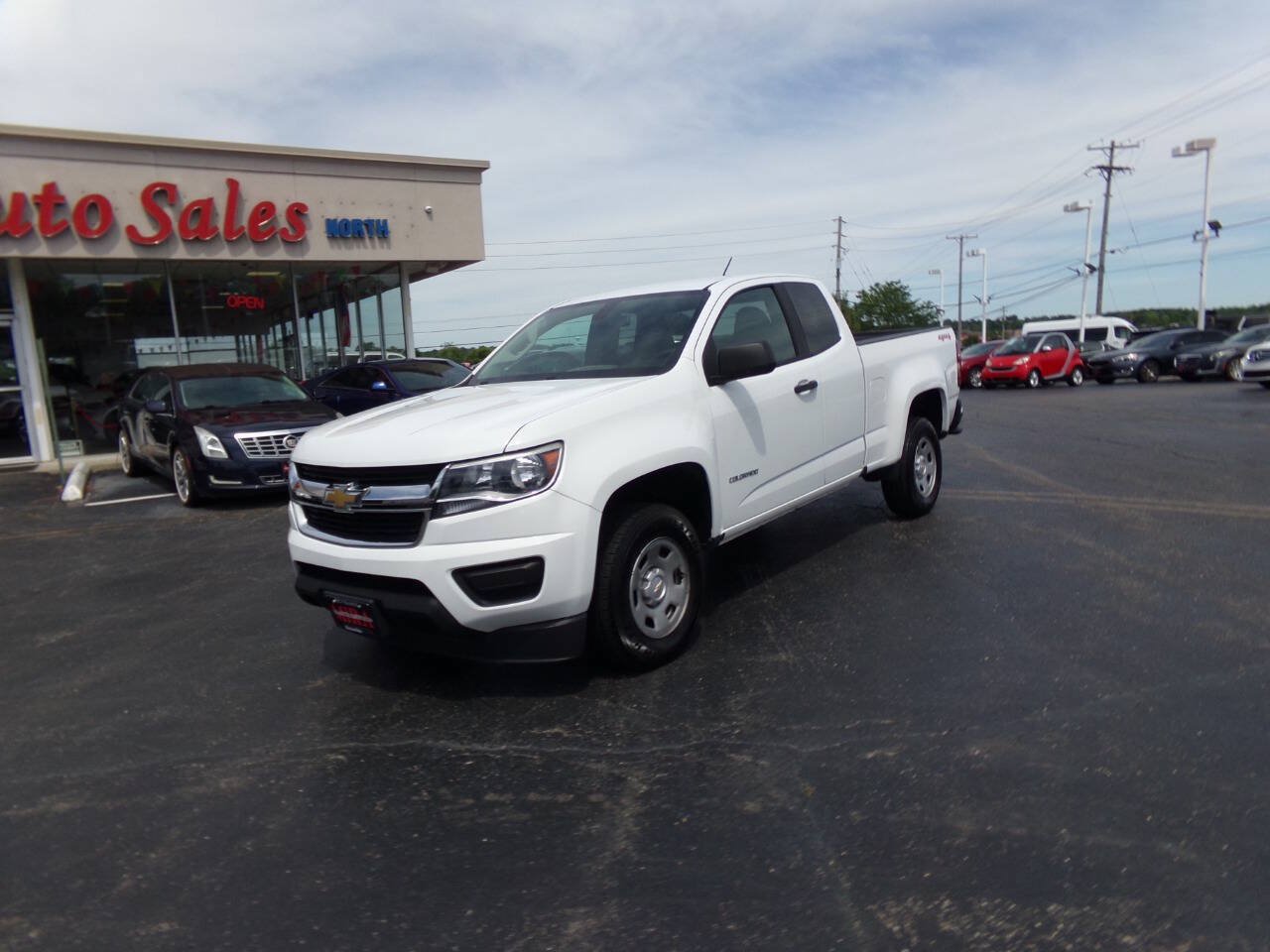 Used 2017 Chevrolet Colorado W/T w/ WT Convenience Package AWD/4WD image 2