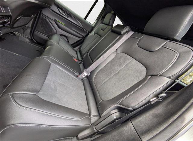 New 2025 Jeep Grand Cherokee L Altitude image 16