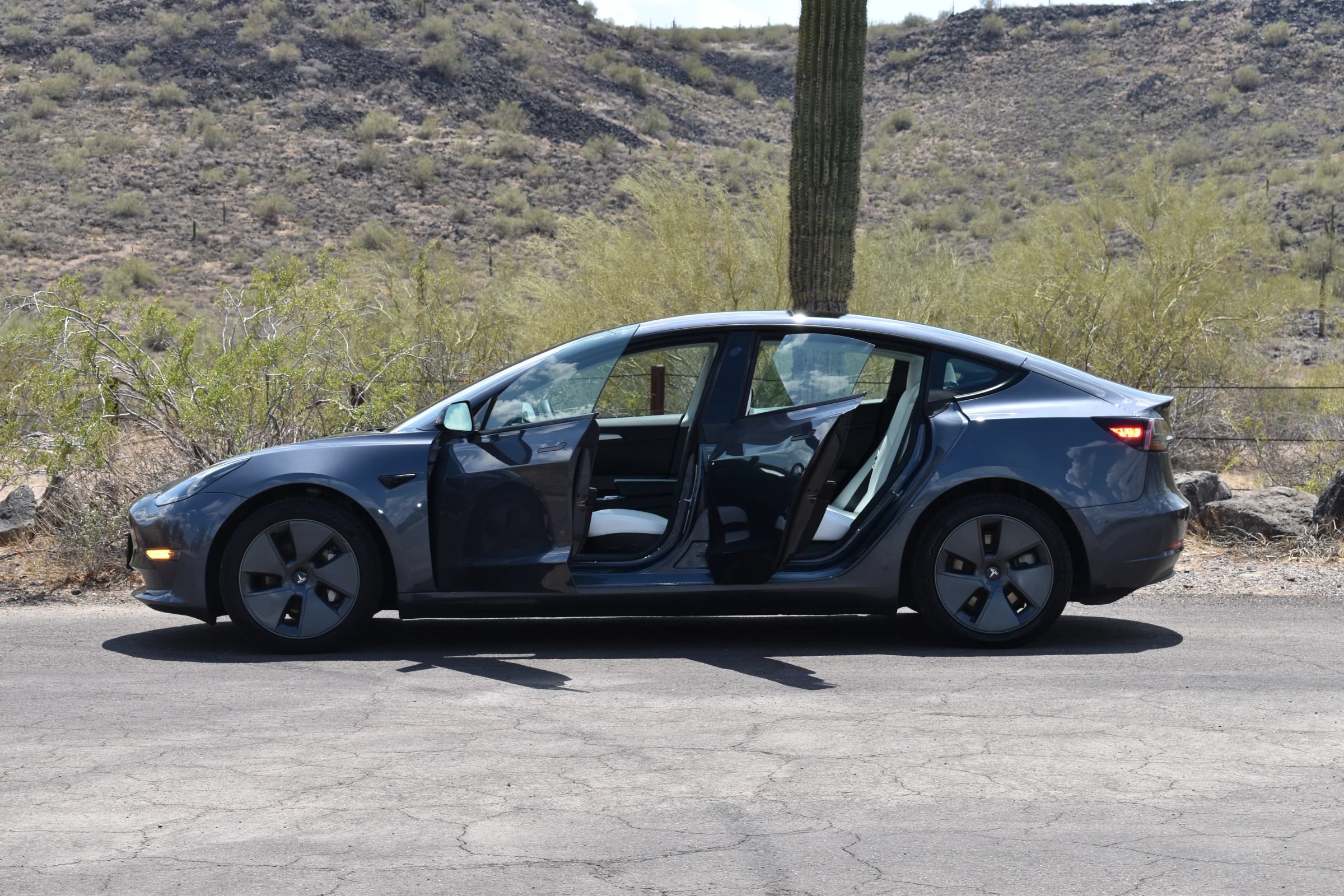 Used 2023 Tesla Model 3 Standard Range RWD image 5