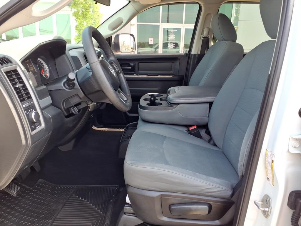 Used 2018 RAM 2500 Tradesman w/ Chrome Appearance Group AWD/4WD image 14