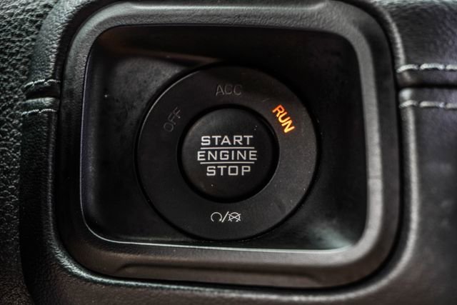 Used 2024 Jeep Wrangler Unlimited Sahara AWD/4WD image 26