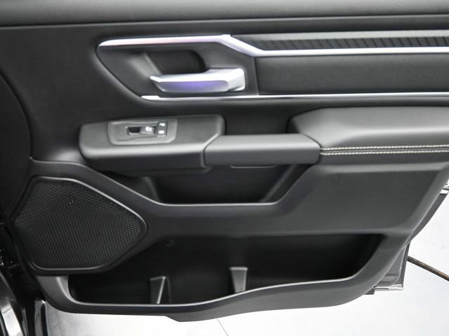 New 2026 RAM 1500 4x4 Crew Cab image 24