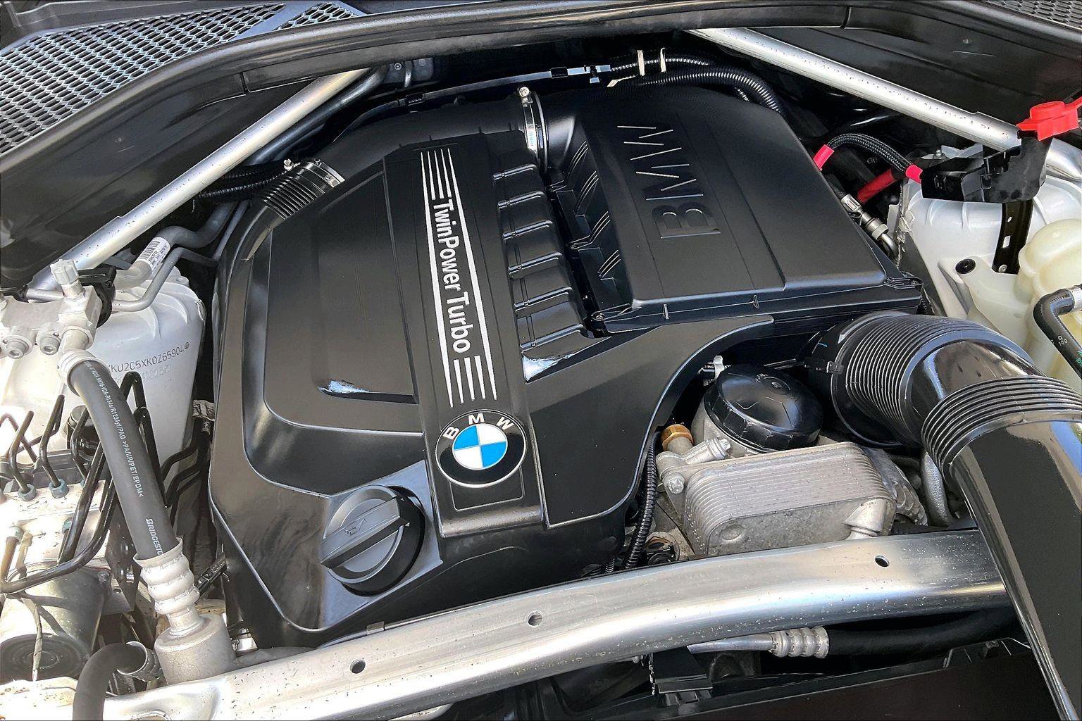 Used 2019 BMW X6 xDrive35i w/ M Sport Package image 32