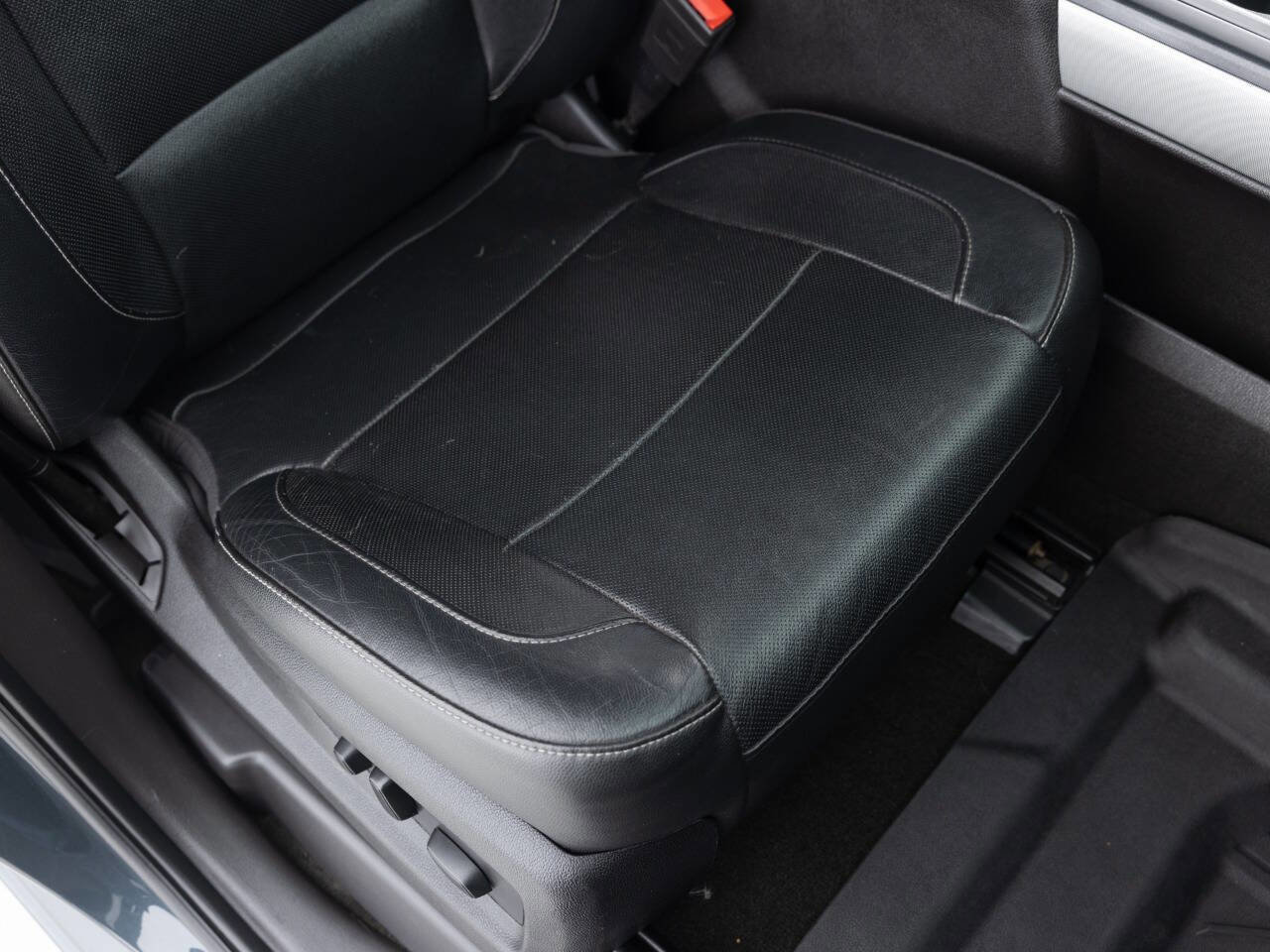 Used 2017 Chevrolet Silverado 1500 LTZ Z71 w/ LTZ Plus Package image 27