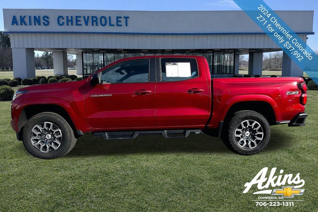 Used 2024 Chevrolet Colorado Z71 w/ Advanced Trailering Package AWD/4WD image 16