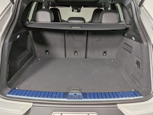 New 2026 Porsche Cayenne image 22