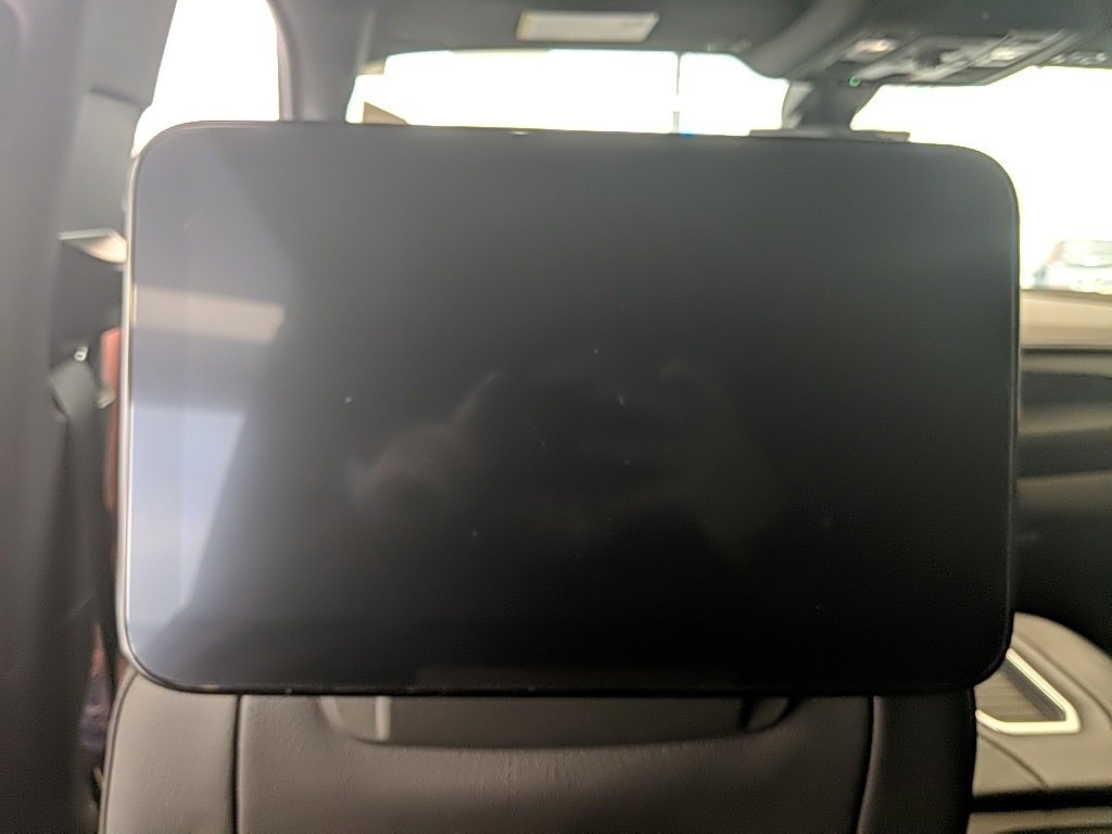 Used 2021 GMC Yukon Denali w/ Denali Premium Package image 21