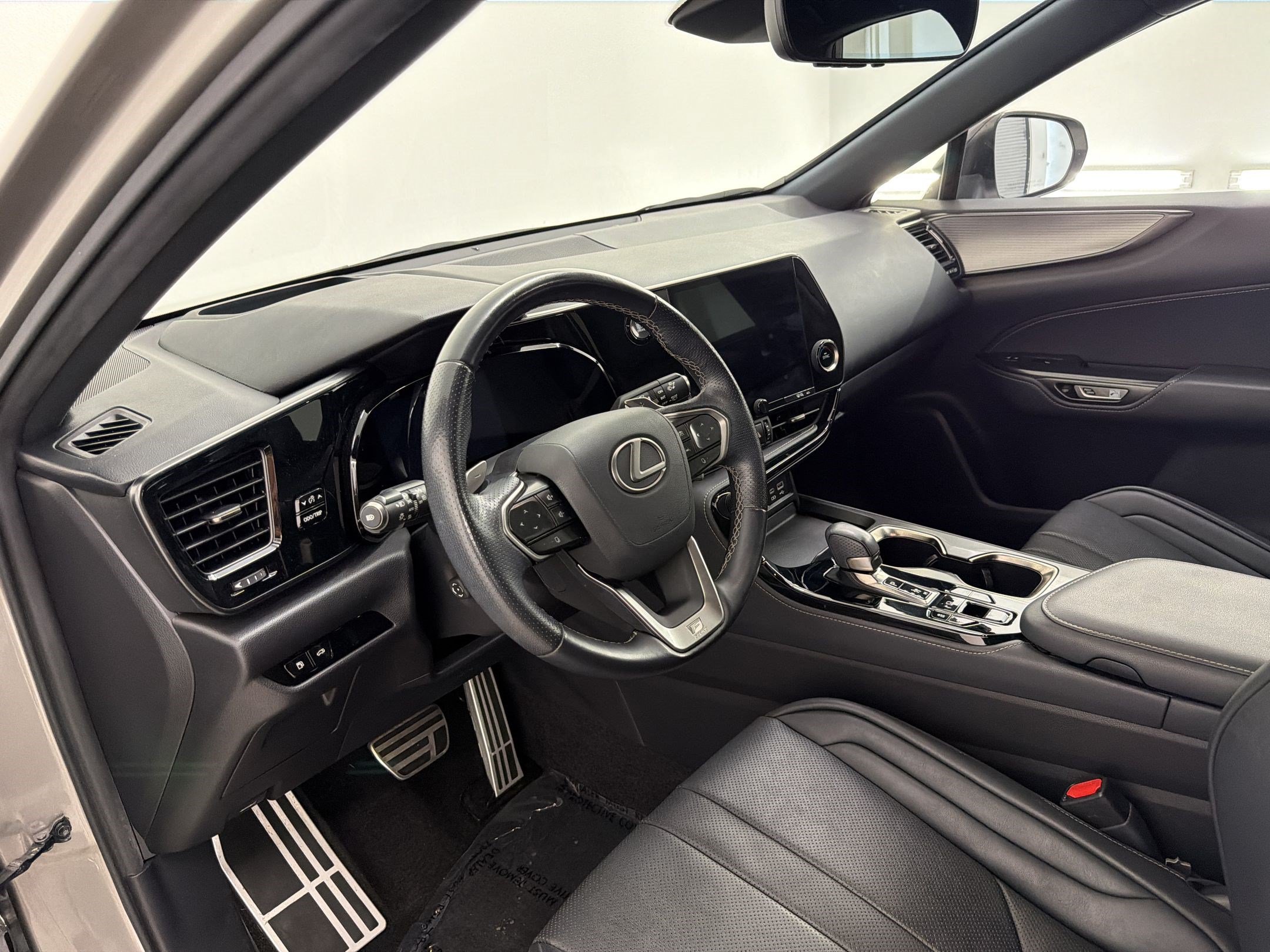 Certified 2022 Lexus NX 350 F Sport w/ Towing Package (2000 Lbs) AWD/4WD image 4