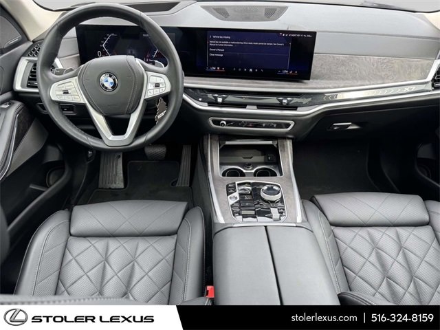 Used 2024 BMW X7 xDrive40i w/ Executive Package image 21