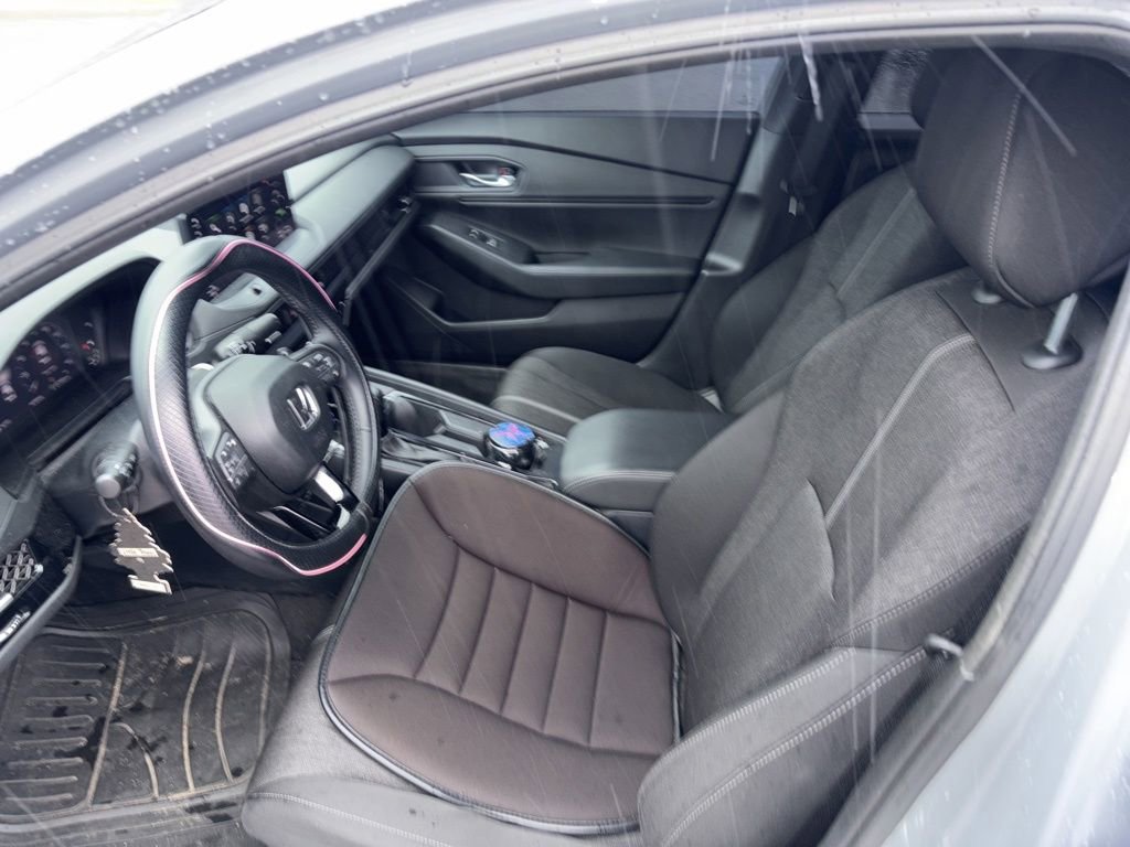 Used 2025 Honda Accord Sport image 16