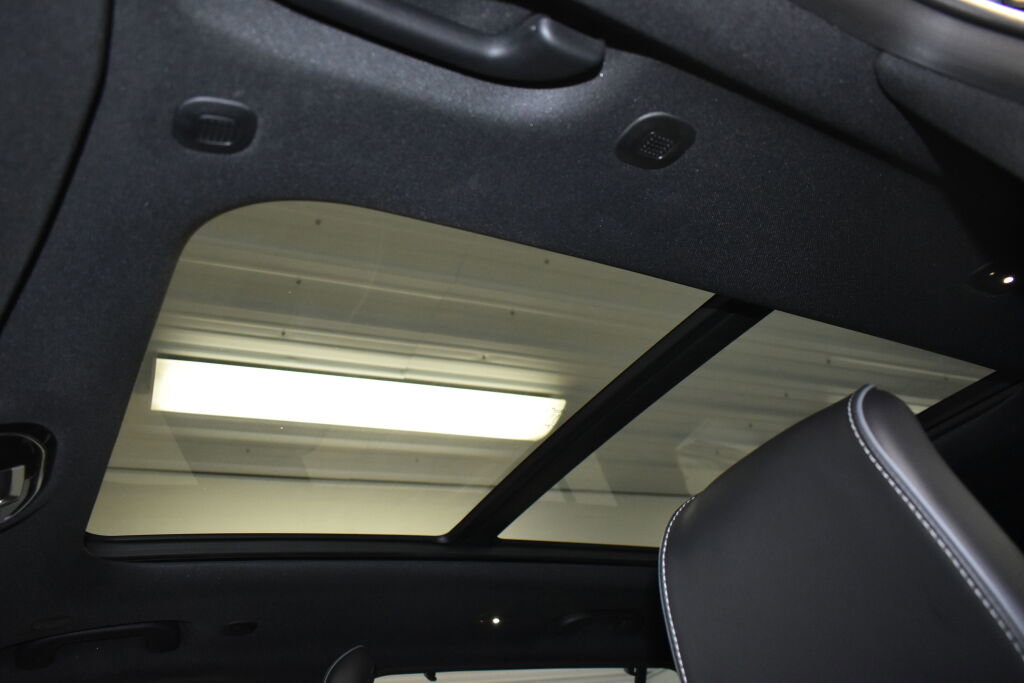 Used 2021 Jeep Grand Cherokee L Overland w/ Luxury Tech Group IV image 4