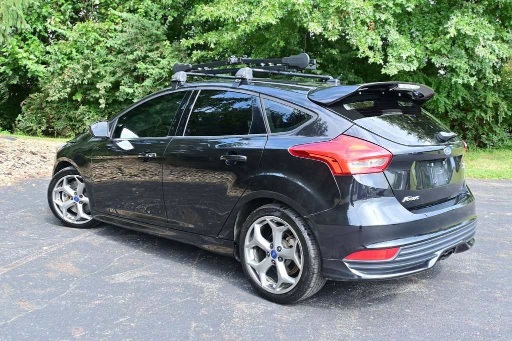 Used 2015 Ford Focus ST FWD image 9